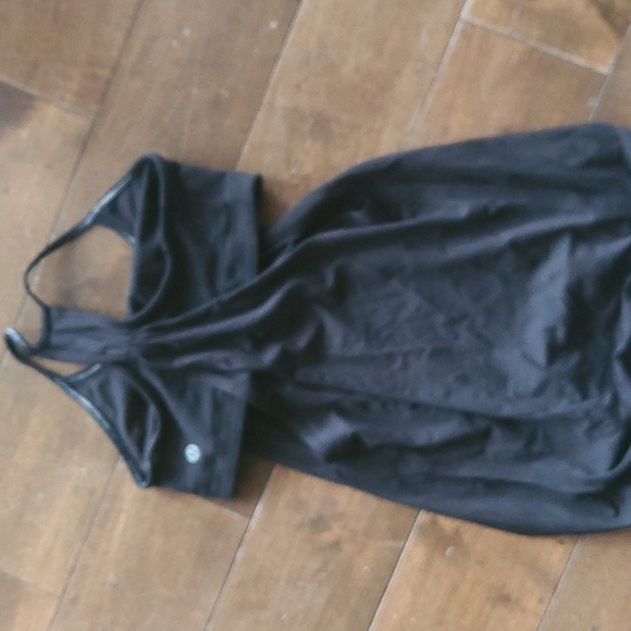 Sz 4 Lululemon tank top lot - Picture 2 of 4